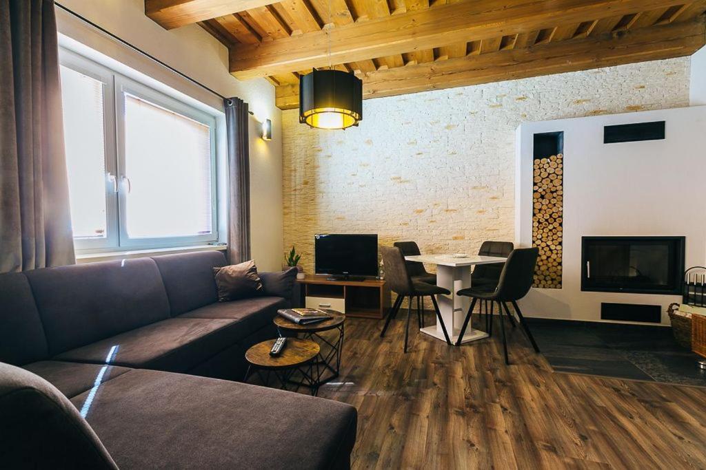 Apartmany Pri Jaskyni - Bystrá エクステリア 写真