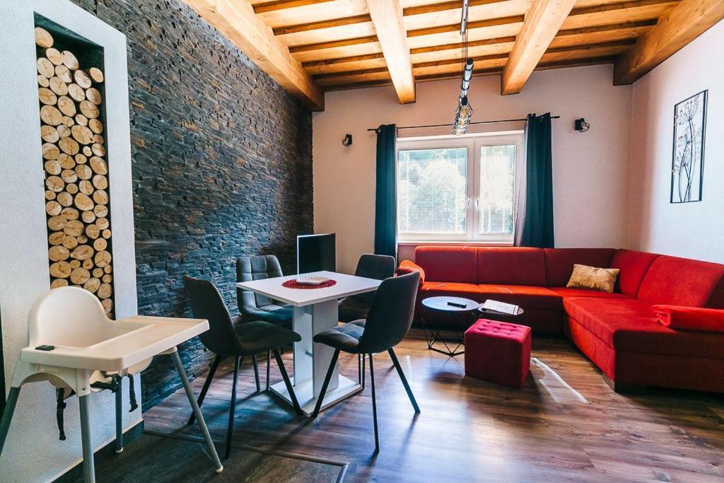 Apartmany Pri Jaskyni - Bystrá エクステリア 写真